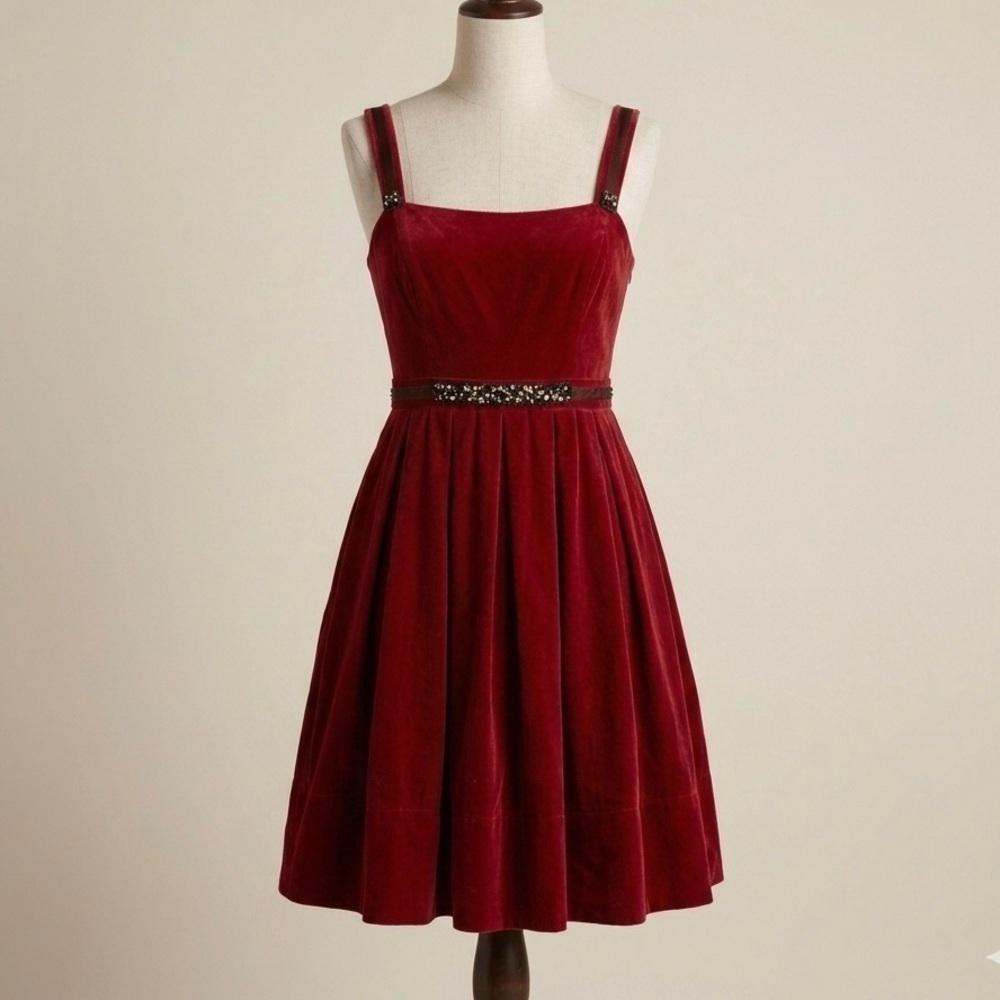 BCBG MAXAZRIA Red Velvet Dress with JEWEL Detail SIZE 6